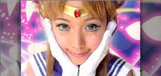 how to transform into sailor moon for