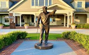 Leisurely Life Size Outdoor Bronze Golf