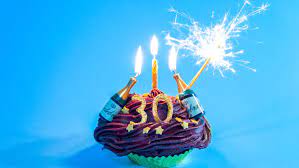 10 es to help celebrate a 30th birthday