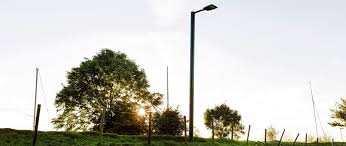 Solar Light Post Soluxio The Autonomous Solar Powered Street Light