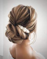 Looking good for a wedding is always a bit of a conundrum: Wedding Guest Hairstyles 42 The Most Beautiful Ideas