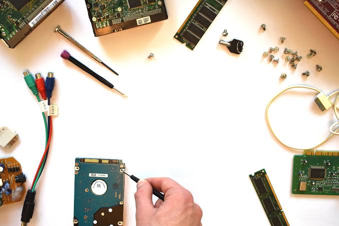 Should you repair your own computer or hire a professional?