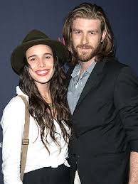Chelsea tyler breaking news, photos, and videos. Chelsea Tyler Engaged To Jon Foster People Com