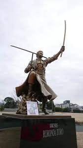 One Piece: Une statue taille réelle de Zoro pour rendre hommage à Eiichiro  Oda au Japon
