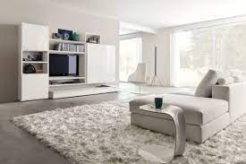 Darüber hinaus ist diese farbe zunächst wunderschön und mit einer. Beige Wand Weisse Mobel Google Search Wohnzimmer Modern Minimalistische Wohnzimmer Modernes Wohnzimmer
