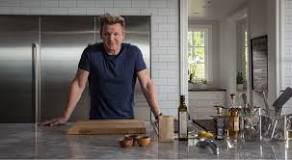 What kind of cutting board does Gordon Ramsay use?