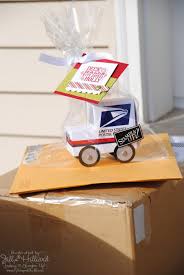 There's nothing like the sense of relief after your last christmas gift has been picked up and tossed into the back of your trusty mail carrier's truck. Gifts For Mail Carrier