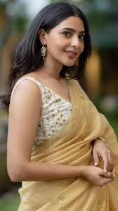 kotha actress aishwarya lekshmi