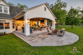 Outdoor Living In Weston Lakes