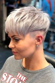 Short haircuts on a leg with a curly top is gorgeous. 90 Amazing Short Haircuts For Women In 2020 Lovehairstyles Com