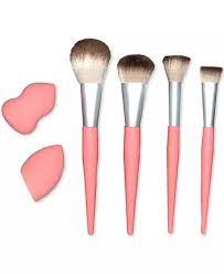 makeup brush and sponge set