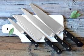 knives and their uses in the kitchen