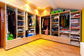 best wood for closet shelves