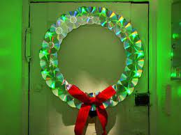how to make a wreath out of old cds