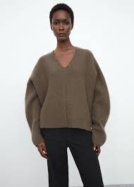 Great for layering under a blazer or all on its own, our classic pullover has a ribbed turtleneck and a tubular fully fashioned. Knits Sweaters Cardigans Sweaters Cashmere Sweater Women Cashmere