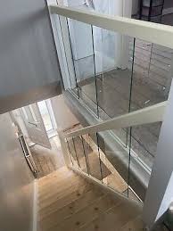 Oak Full Glass Staircase Banister 2 4