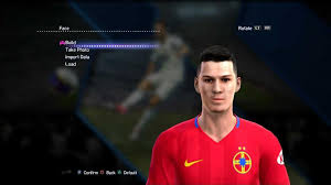 Dennis man prefers to play with left foot. Pes 2013 Faces Dennis Man