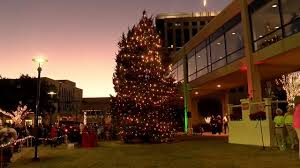 Ut Health East Texas Christmas Tree Lit By Former Patient
