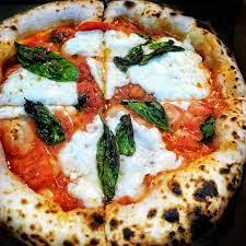 Delivery charge may apply to area outside of kuala lumpur or selangor (klang valley) area. 15 Places To Get Pizza In Klang Valley Food Italian Recipes Authentic New York Pizza