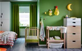 Paturi pentru nou-nascuti Ikea (31 fotografii): pat pentru copii "Gulliver" cu o bara de protectie, comentarii