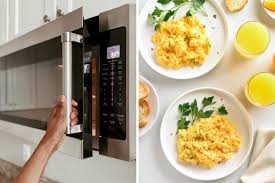 how to microwave scrambled eggs