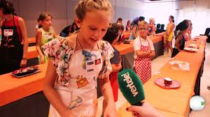 Seven seasons of masterchef junior have proven just how talented children can be in the kitchen, often putting adults to shame with the creative culinary skills they display. Casting Masterchef Junior 6 Youtube