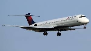 Delta Airlines Mcdonnell Douglas Md 88 Engine Shuts Down In