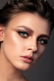 beautiful bronze smokey eyes makeup