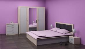 Спалнята е сравнително нова, ползвана е около година. Izberi Spalen Komplekt Virdzhiniya 18mm Pdch S Matrak Kapriz 160 200sm