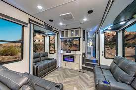 8 luxurious fifth wheel cers of the