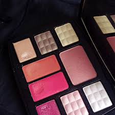 chanel fly high travel makeup palette