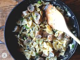 Drain the pasta, reserving 1/2 cup of the cooking liquid. Farfalle With Garlic Parmesan Cream Sauce And Pan Seared Chicken Sausage A Musing Foodie