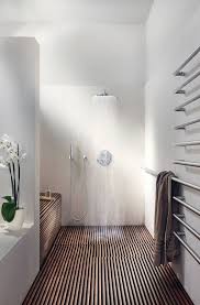 are wooden shower floors practical