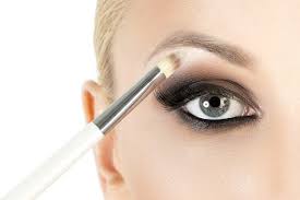 6 smokey eye tutorials and tips we love