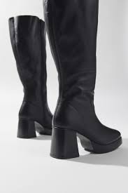 UO Lara Zip Tall Boot | Urban Outfitters Japan - Clothing, Music, Home &  Accessories