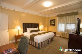 Hotels with two bedrooms in one room. Best Western Plus Hospitality House The Two Bedroom Apartment King Queen Suite At The Best Western Plus Hospitality House Oyster Com Hotel Photos