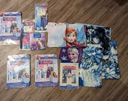 Disney Lot Frozen Party Wall