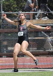 Allman turned pro in discus back in 2019 but also had a successful career as a dancer. Valarie Allman Wikipedia