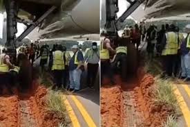 ethiopian airplane gets stuck in mud