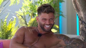 Aftersun, where former contestants and anybody who is dumped from the island the week before, get together and discuss the week's drama. How Long Does Love Island Last And When Is The Final Wales Online