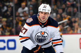 The latest stats, facts, news and notes on milan lucic of the calgary flames. Edmonton Oilers And Vancouver Canucks Discussing Milan Lucic Trade