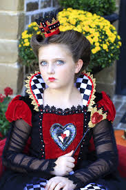 queen of hearts halloween hairstyles