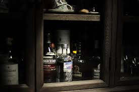 12 diy liquor cabinet plans with
