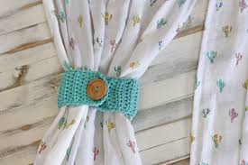 crocheted simple curtain tie back