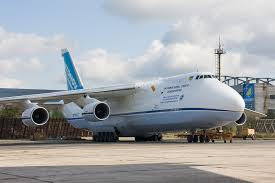  Antonov An-124 Còndor.   ( avión de transporte militar logístico Rusia y Ucrania ) Images?q=tbn:ANd9GcQlTfyp-Bw_WCvKPiD9LTjiJ7P-rIoJ-KtONDSoS7BS22QPNSIW