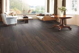 can hardwood flooring be installed over