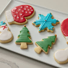 Use either the nose of the bottle or a small toothpick to push the icing evenly over the cookie and up against the corners. Old Fashioned Sugar Cookies With Glaze Icing Recipe From Price Chopper
