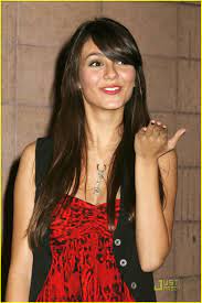 Victoria Justice Is Roxy Red: Photo 7181 | Victoria Justice Pictures | Just  Jared Jr.