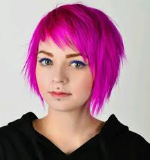 Learn more about the process from what brush to use to how to get defined waves, now. 30 Creative Emo Hairstyles And Haircuts For Girls In 2021