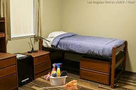 how to clean a dorm room before moving in